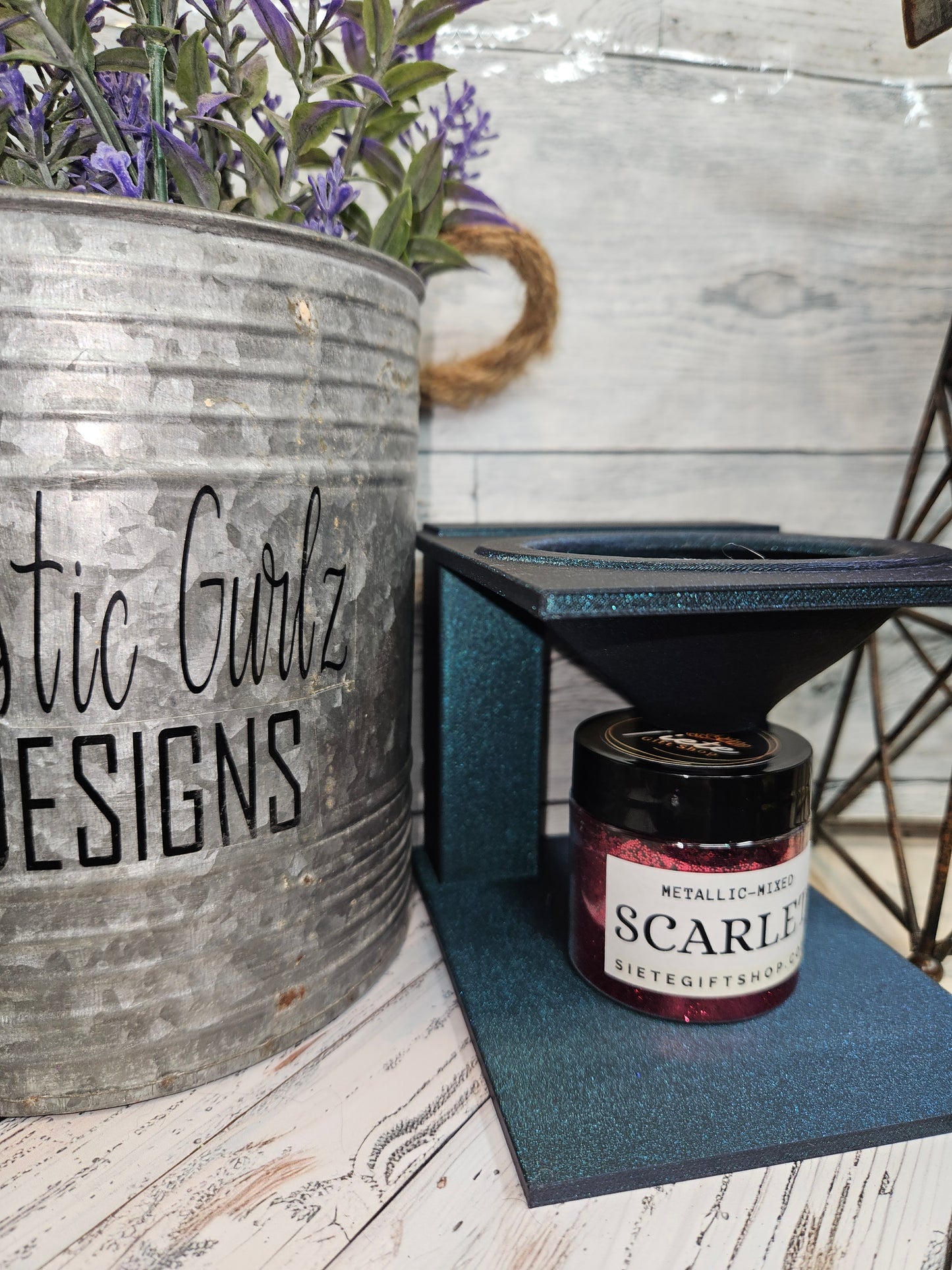 3d Glitter Stand With Funnel 1oz jar