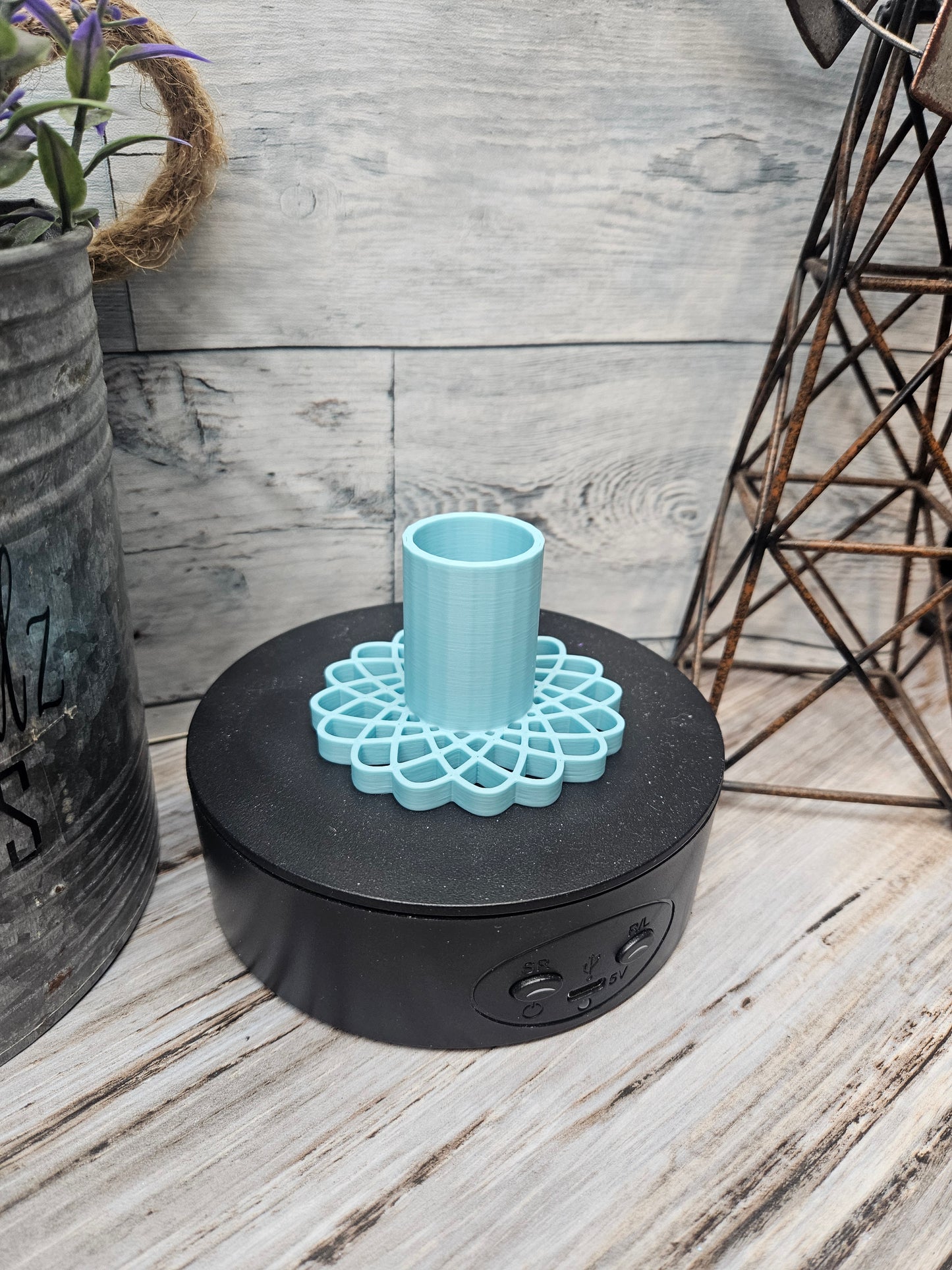 Spyrograph Tumbler Stand