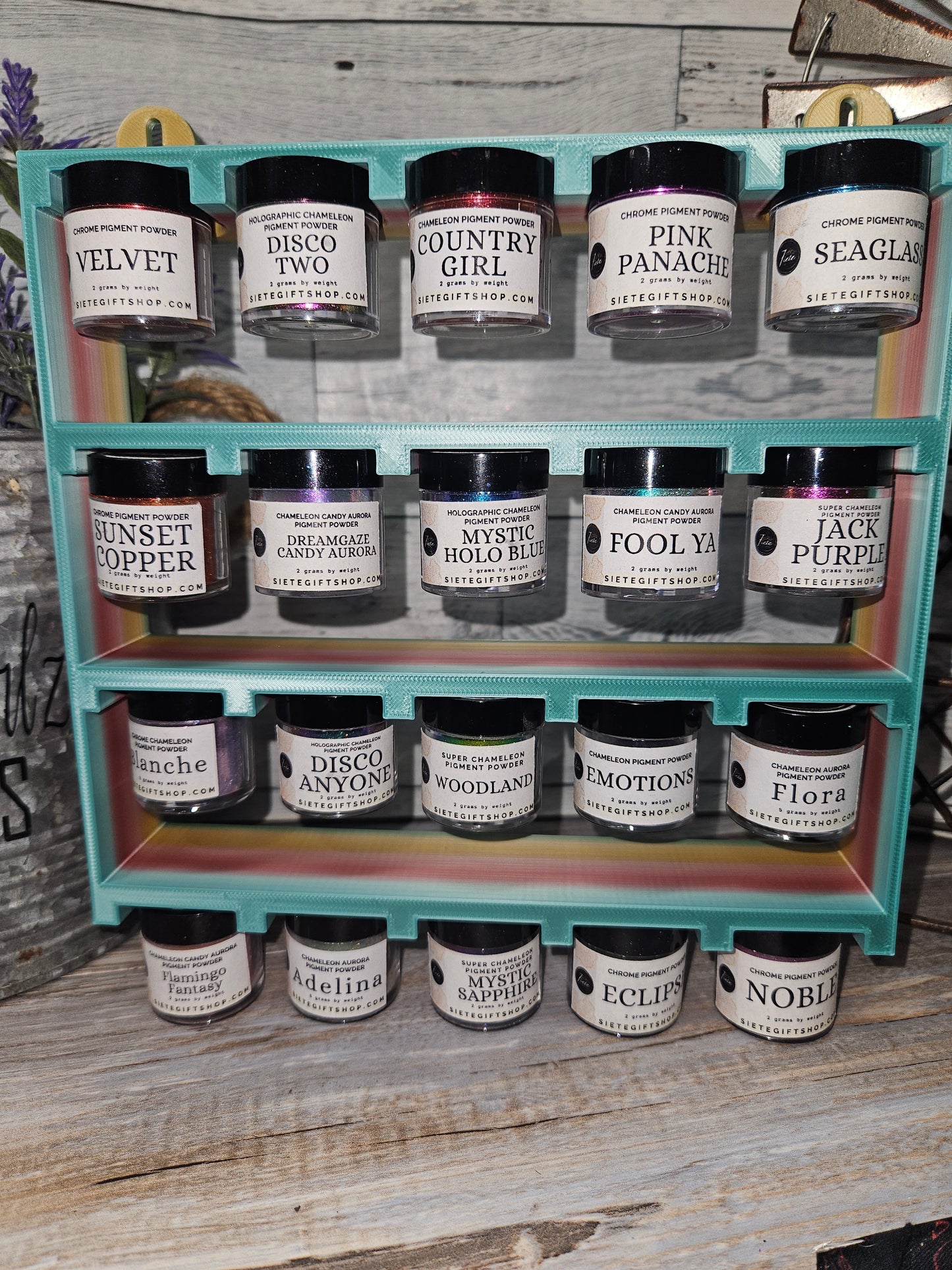 Pigment Holder