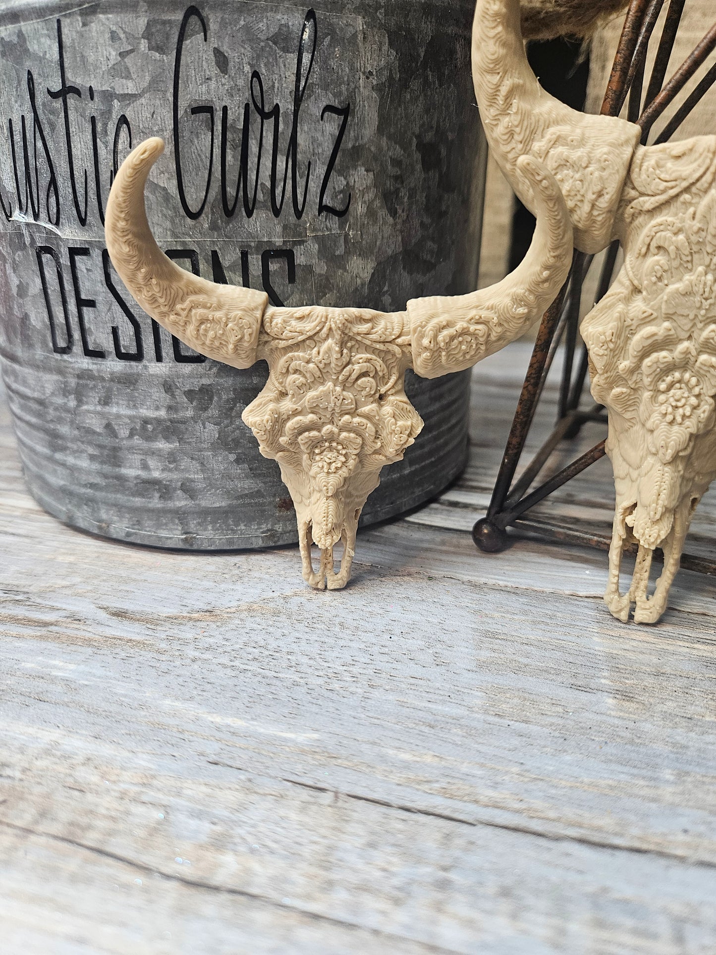 Bull Skull Hugger