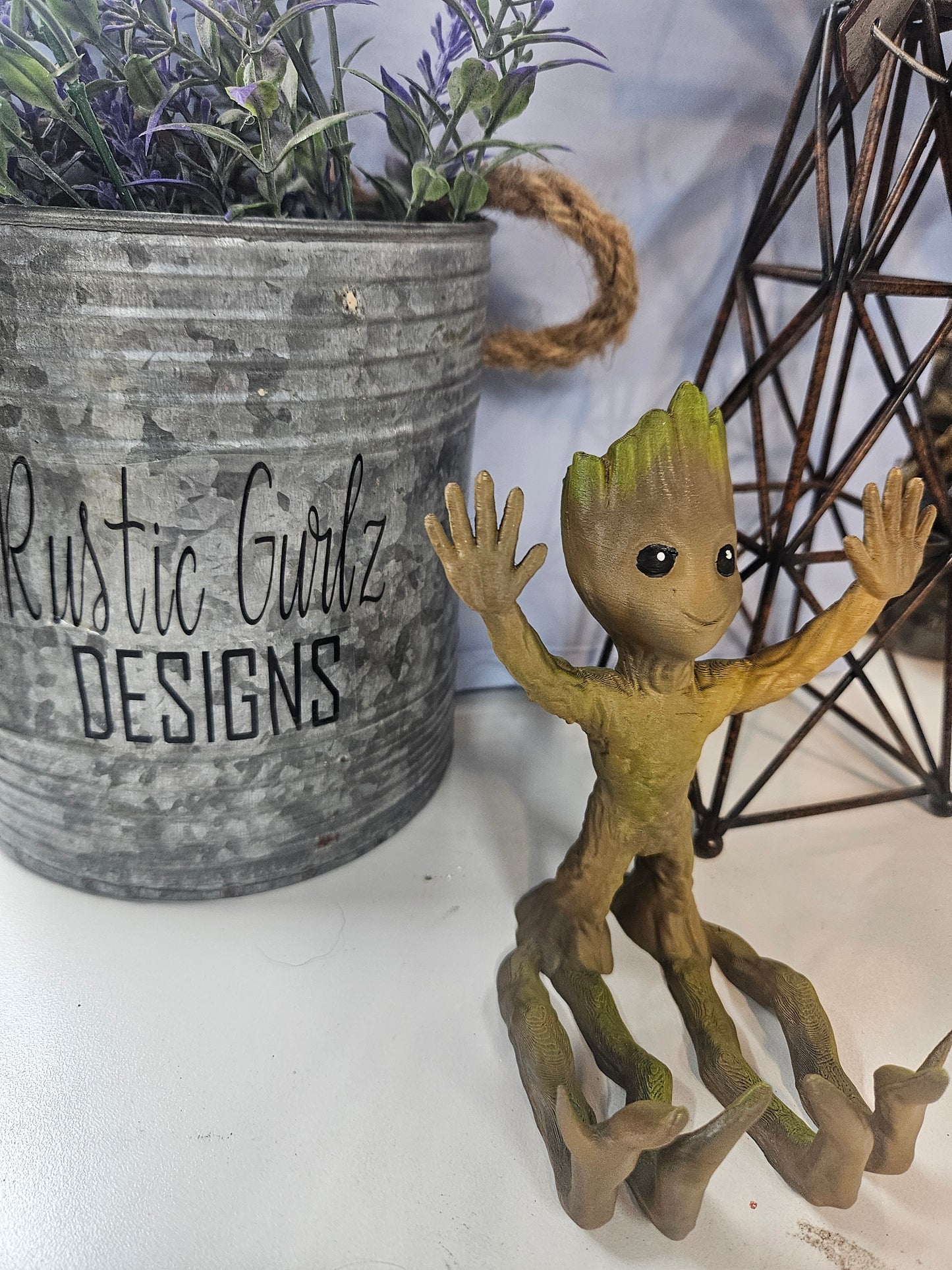 Groot Phone Stand
