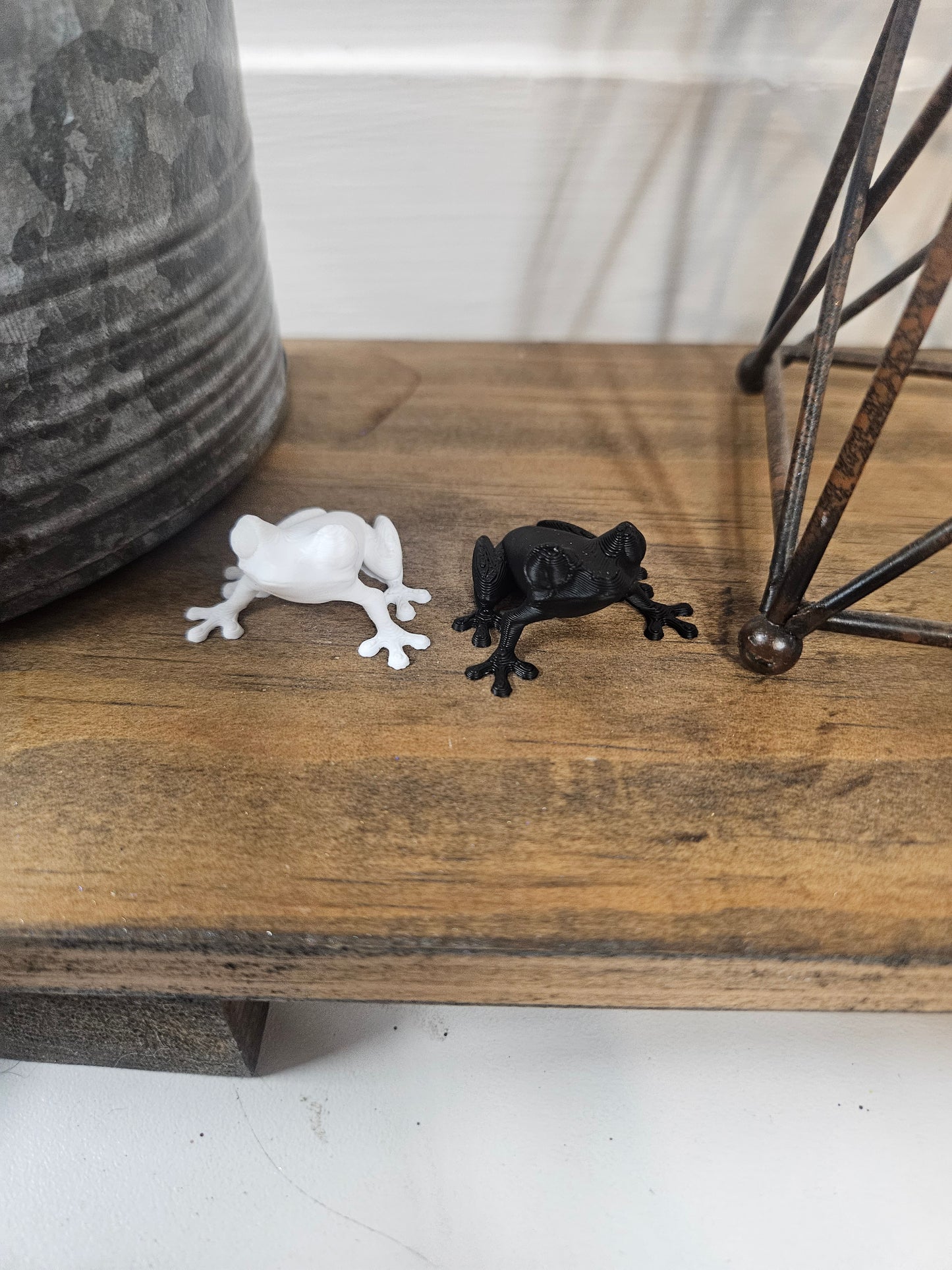 Mini Tree Frogs (Set of 5)