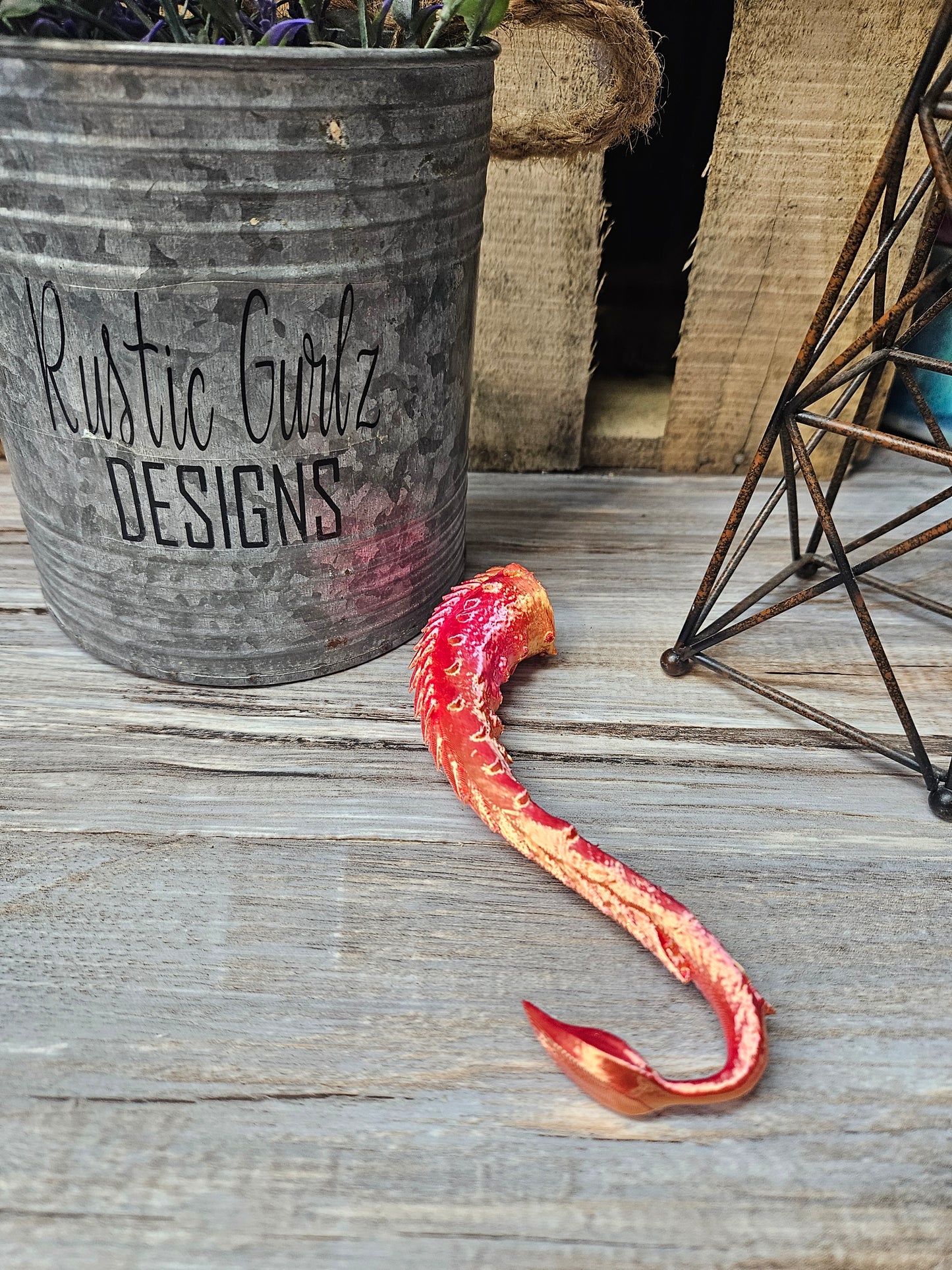 Dragon Tail Handle