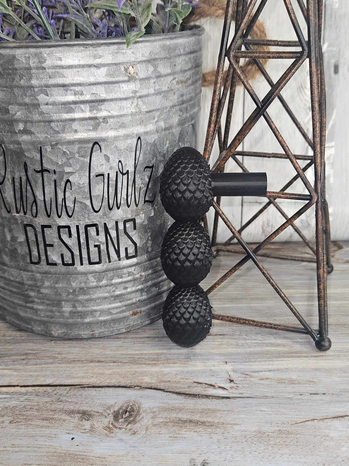Dragon Egg Handle