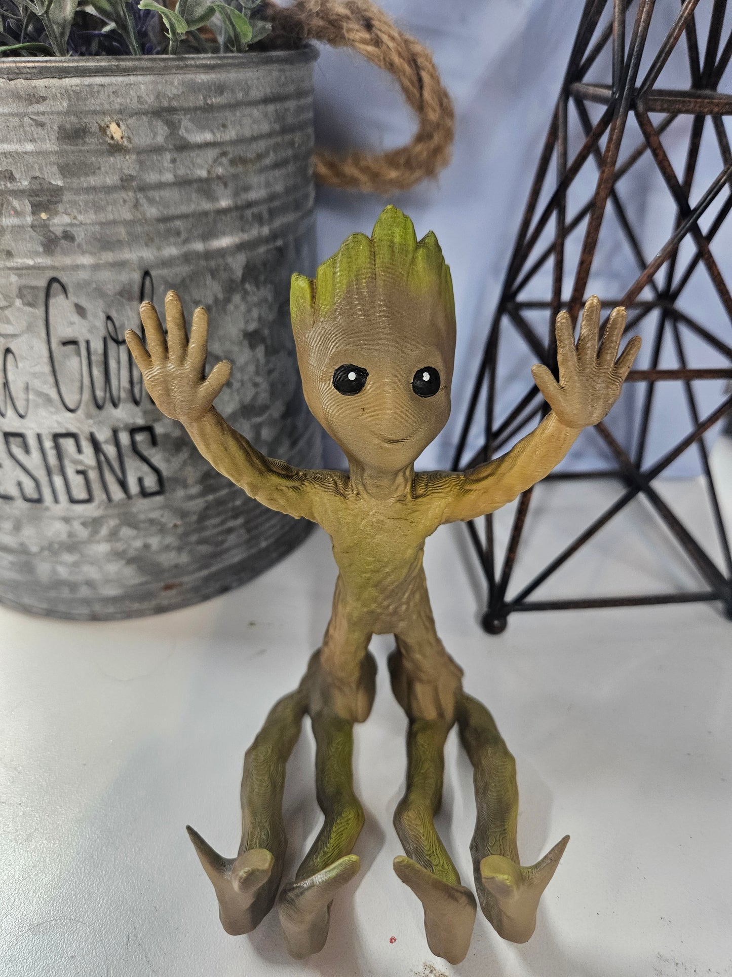 Groot Phone Stand