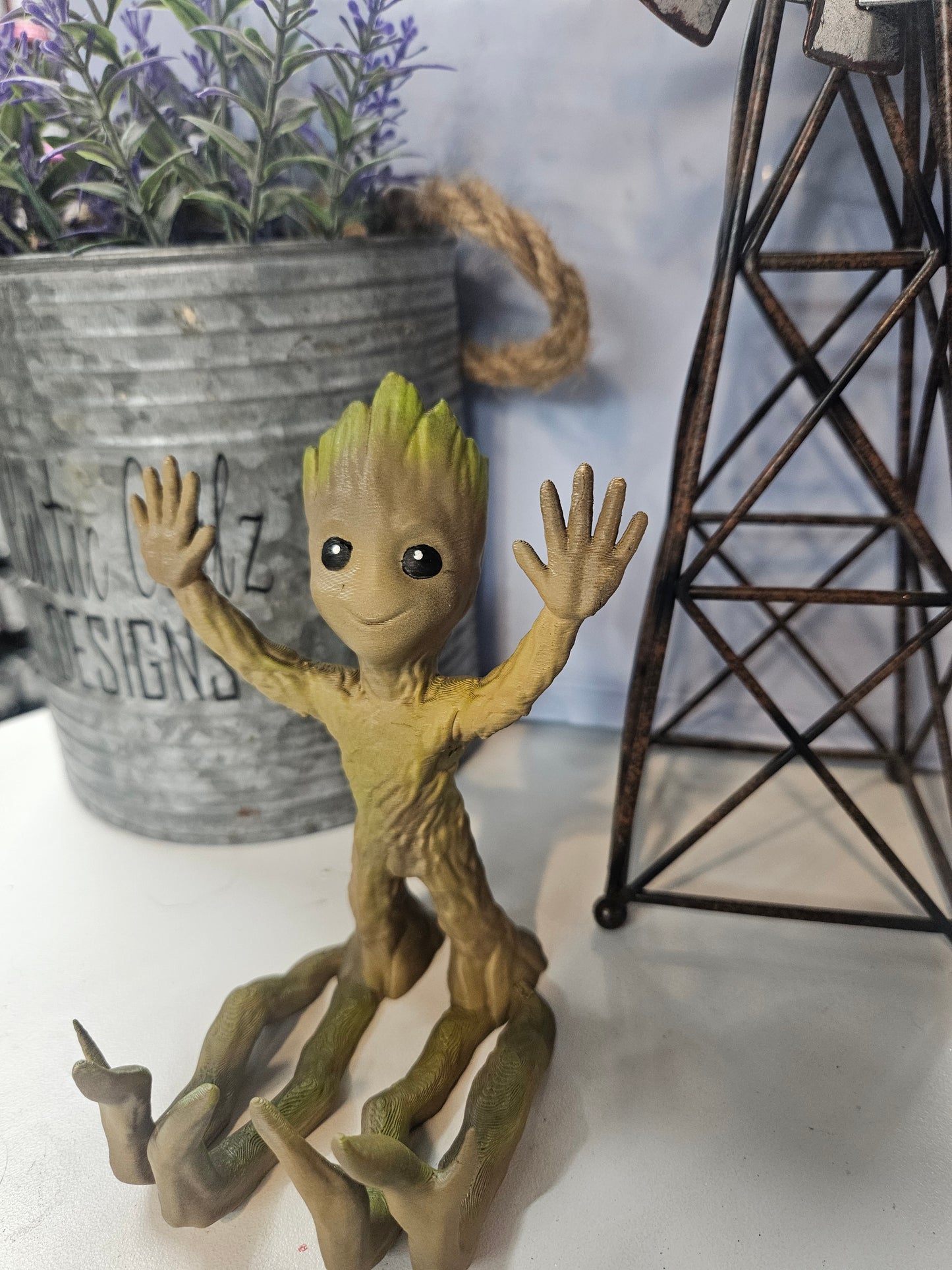 Groot Phone Stand