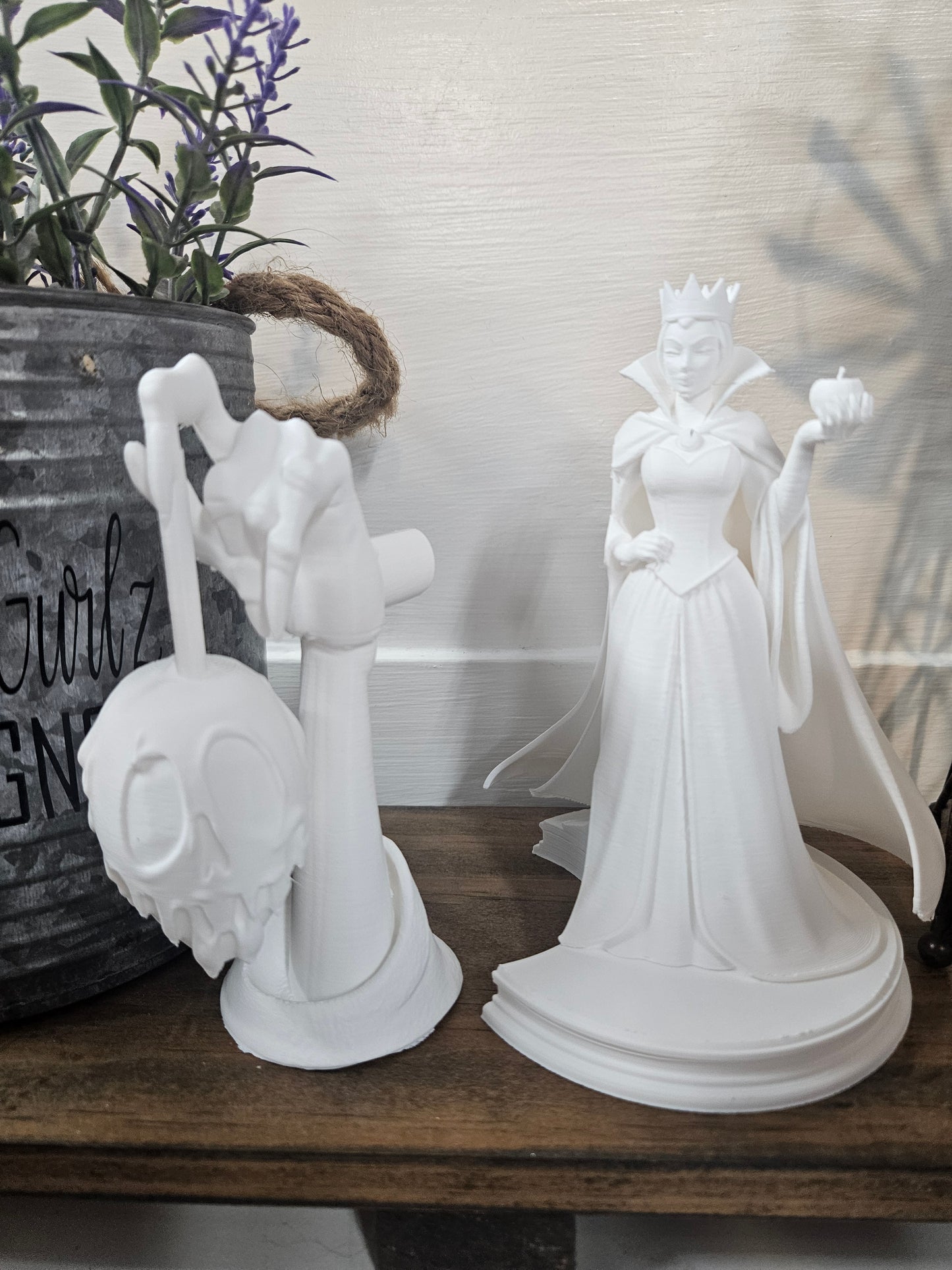 Evil Queen and Handle