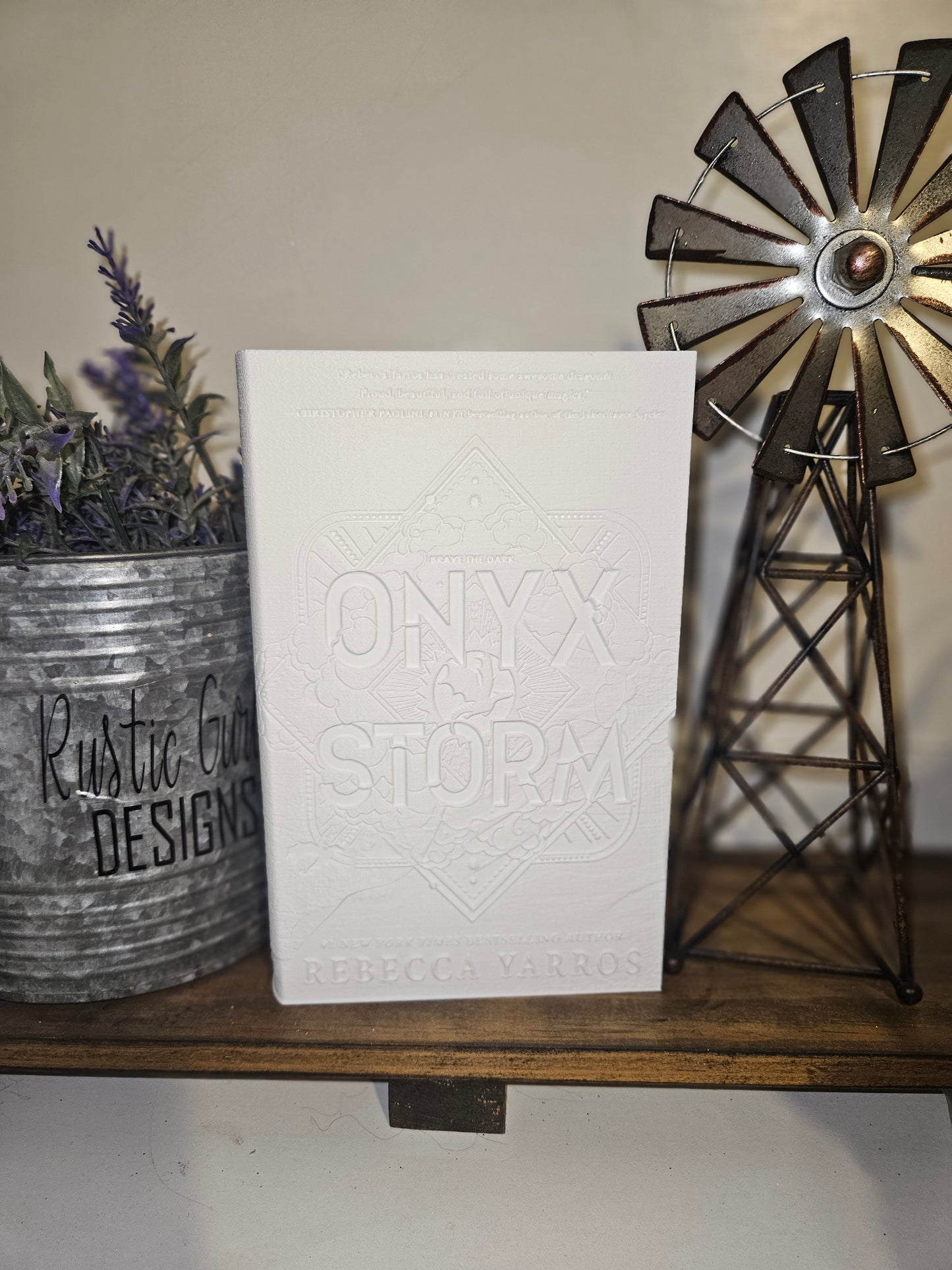 Lithophane Book (Onyx Storm)