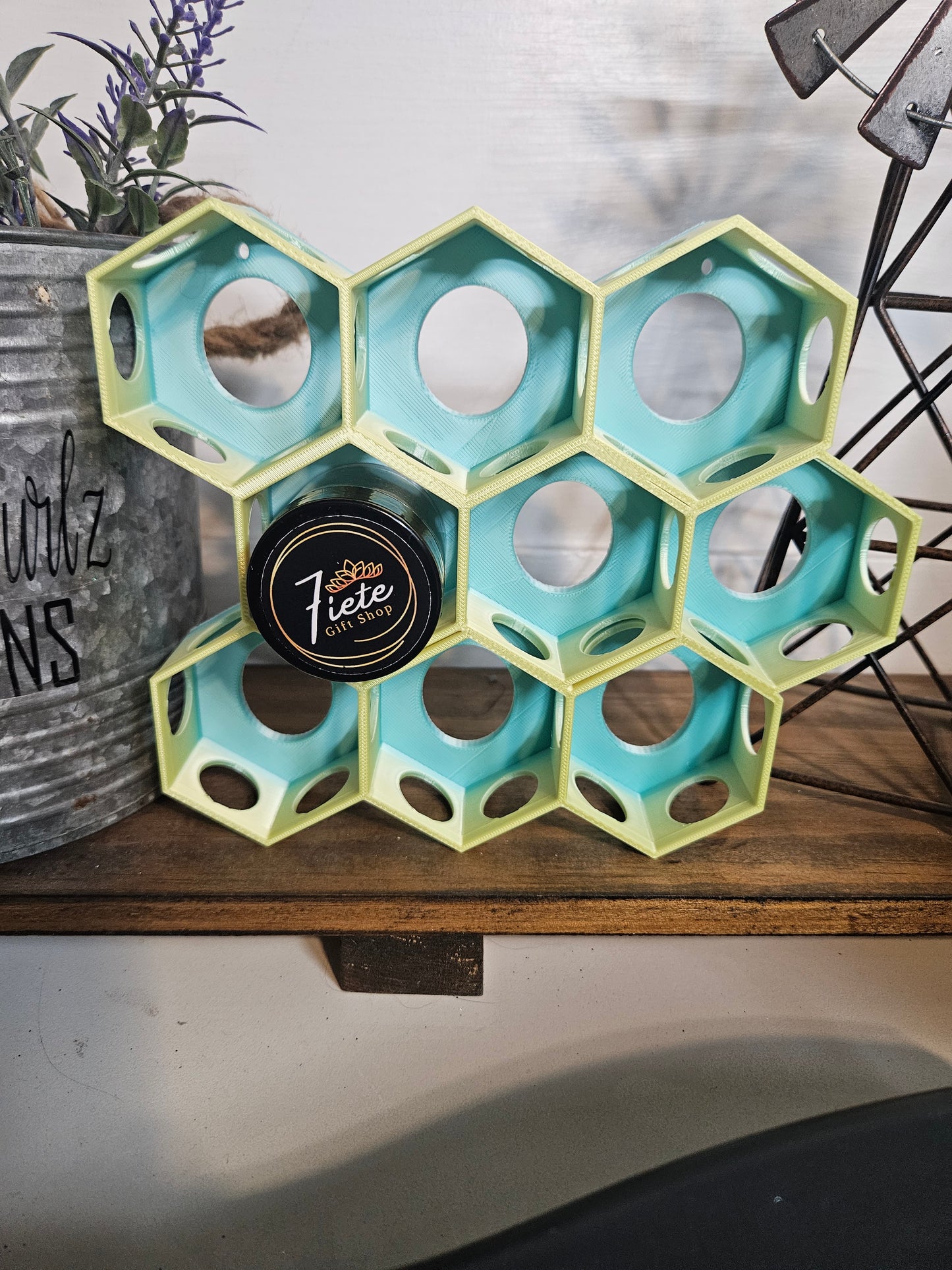 LG Flake Holder