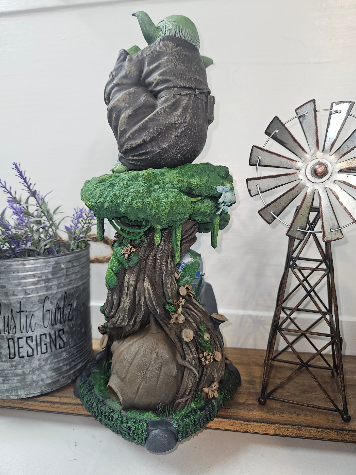 Yoda sculpture