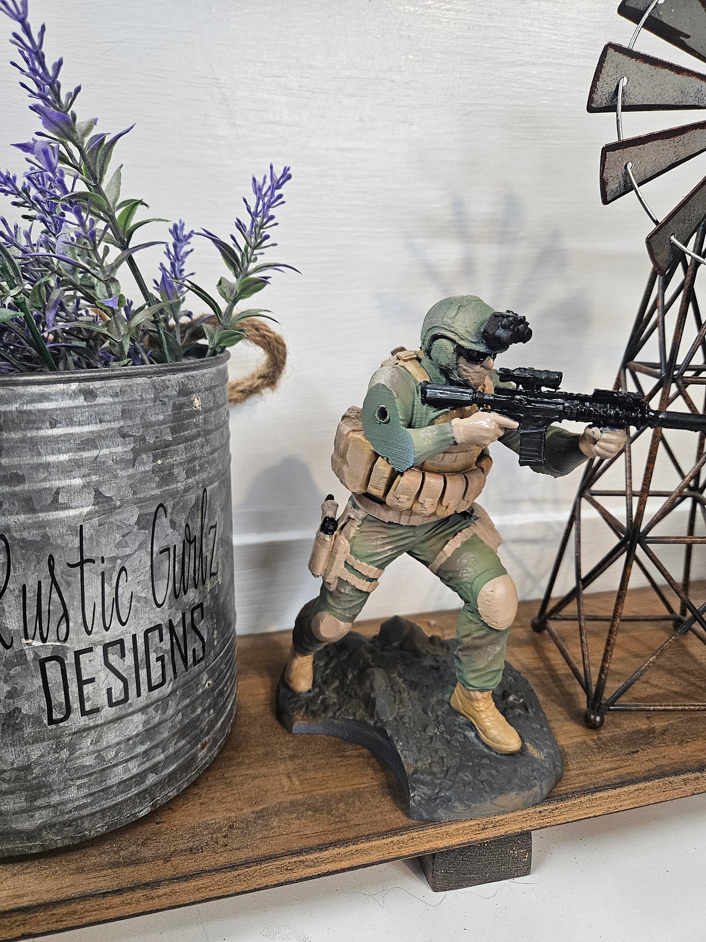 Army soldier w/ Handle